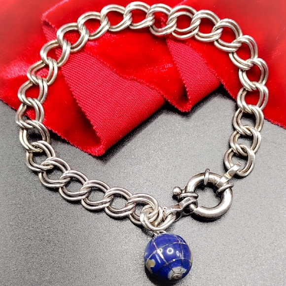 Elegant Sterling Silver Chain Bracelet with Blue Globle Charm - Picture 2 of 4
